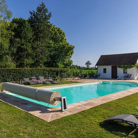 Bagatelle Avec Jardin Et Piscine Chauffee Bieville-en-Auge Exterior foto